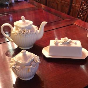 Grace’s Teaware Set